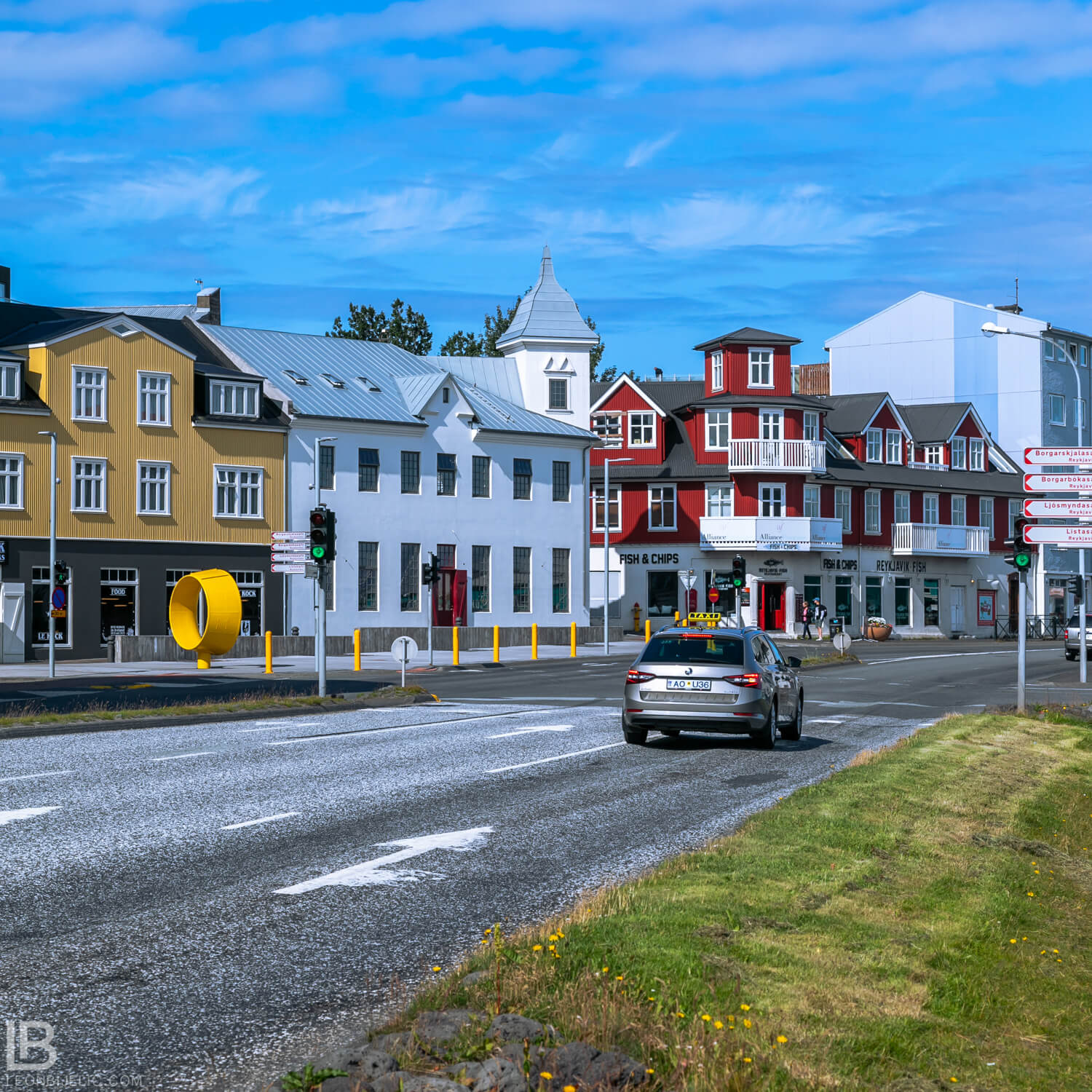 ICELAND - CAPITAL CITY REYKJAVIK - PHOTOS PHOTO