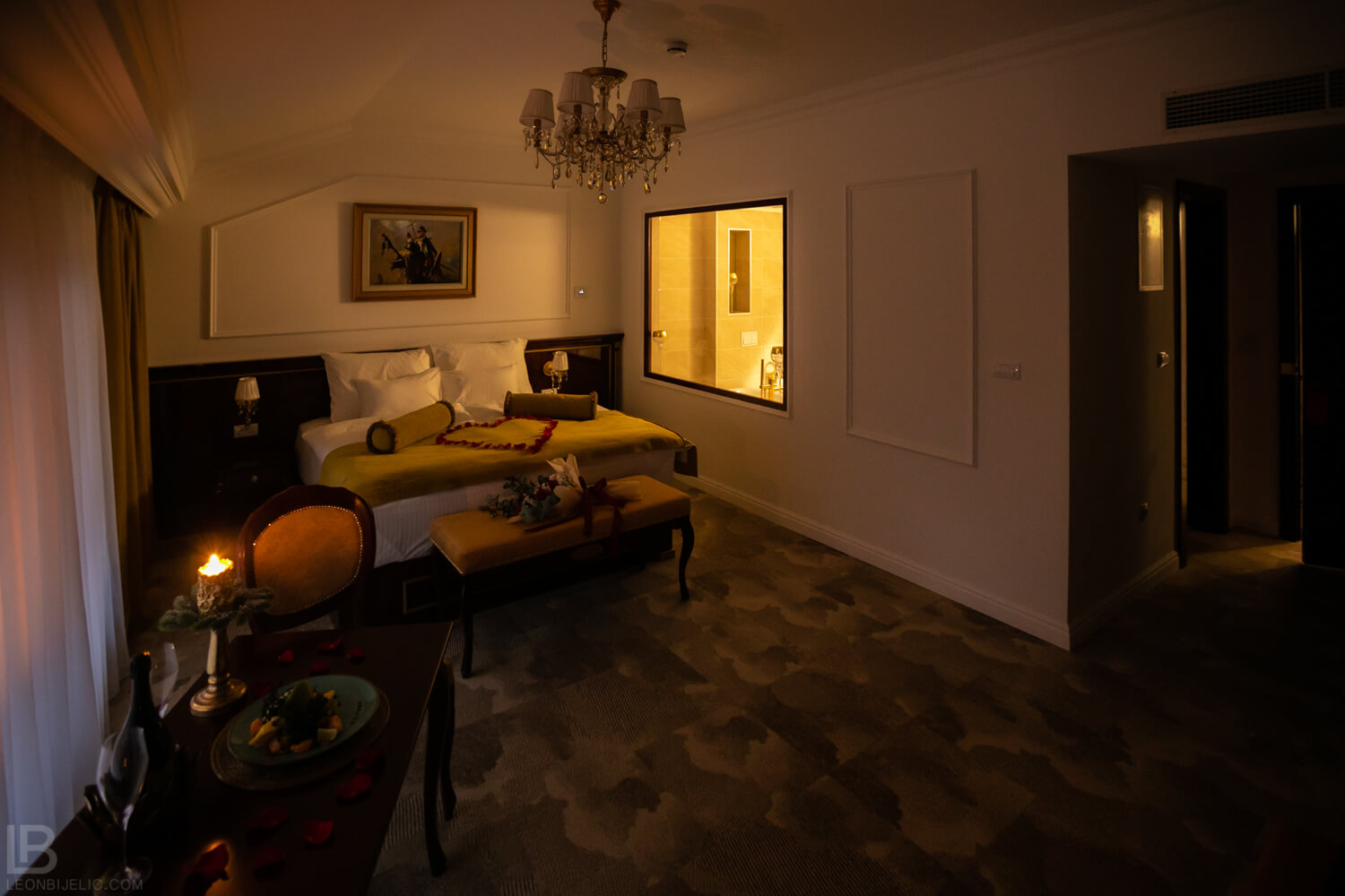 Romantic dinner hotel integra Banja Luka - Room big veliki apartman